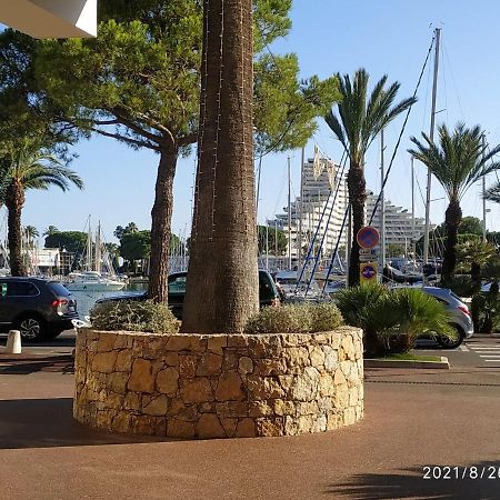 Studio Rez De Jardin Marina Baie Des Anges Villeneuve-Loubet Exterior photo